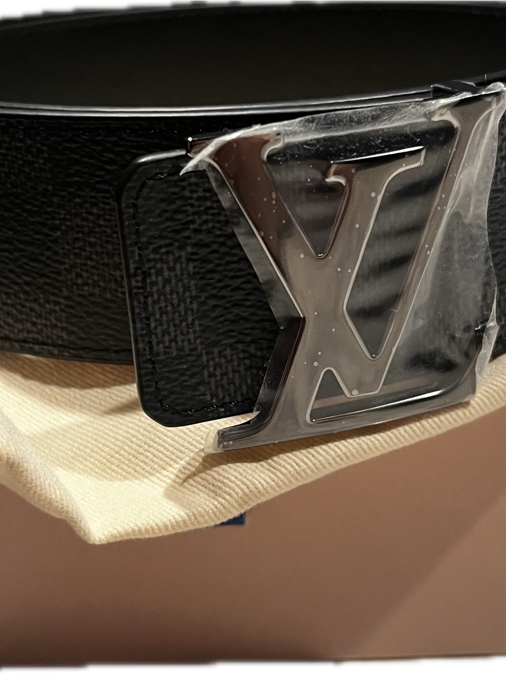 Louis Vuitton Black Leather Belt with Blavk LV Initial Buckle